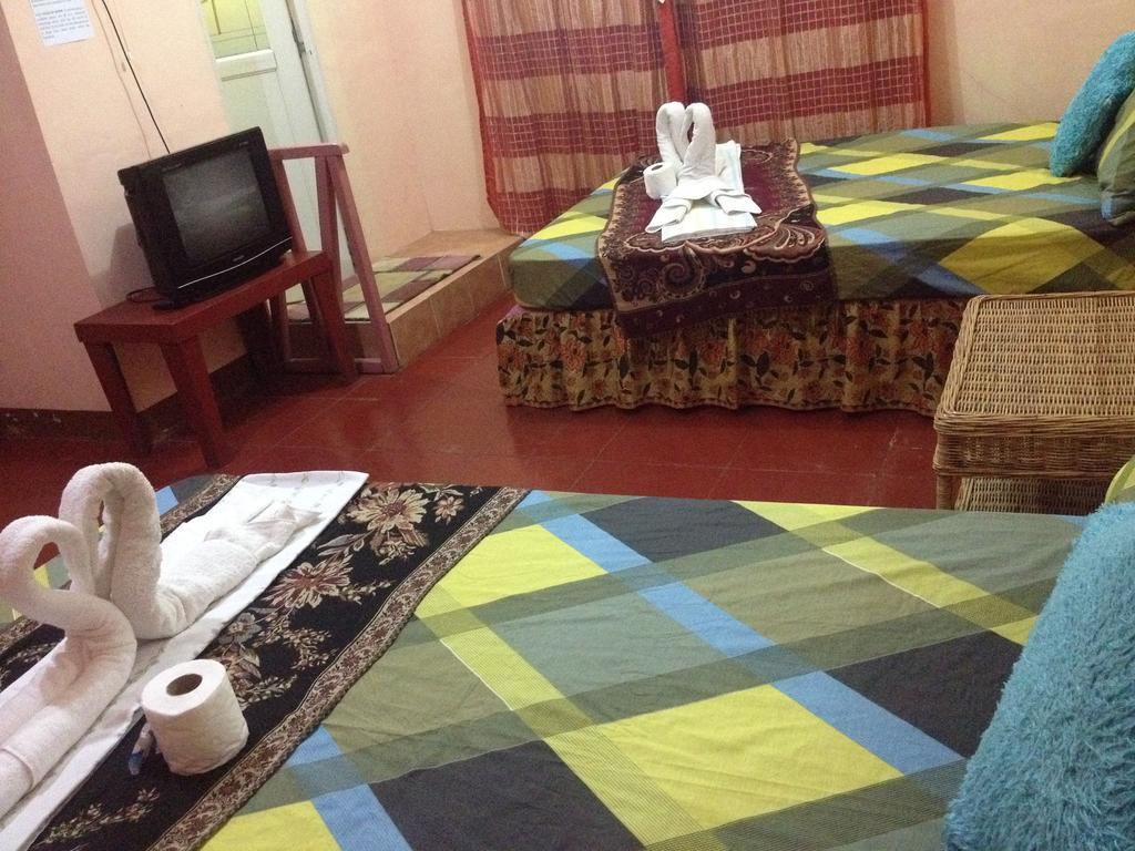 Отель Lagrosa Backpackers Корон Экстерьер фото
