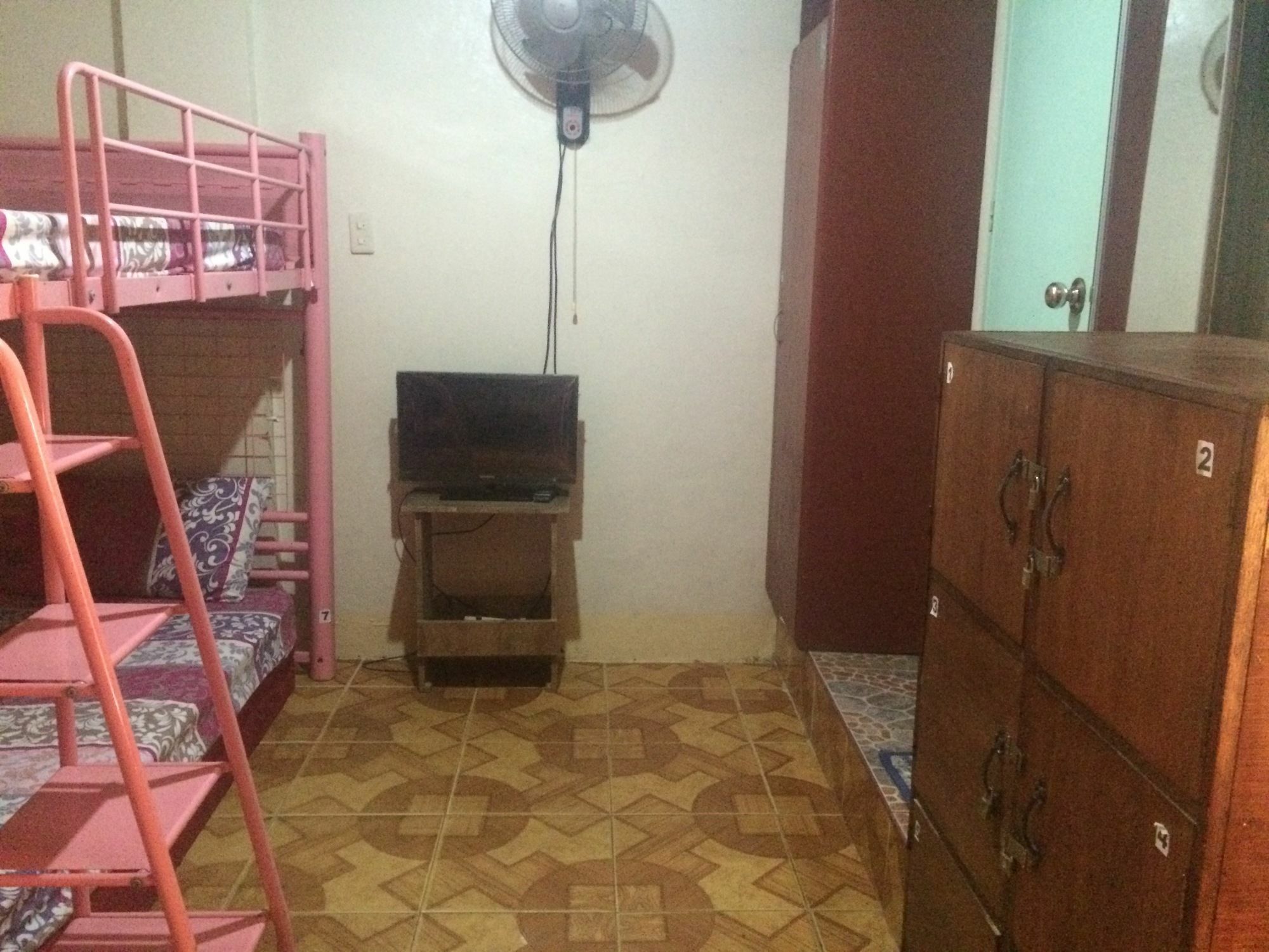 Отель Lagrosa Backpackers Корон Экстерьер фото